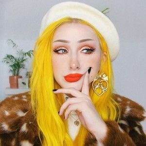 Meet your Posher, Phyllis